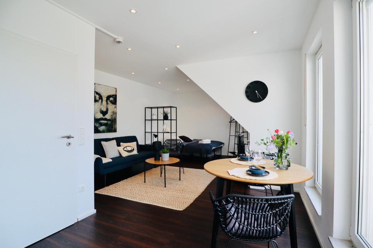 Sunset Apartment: Free Parking + Balcony + Netflix Essen Luaran gambar
