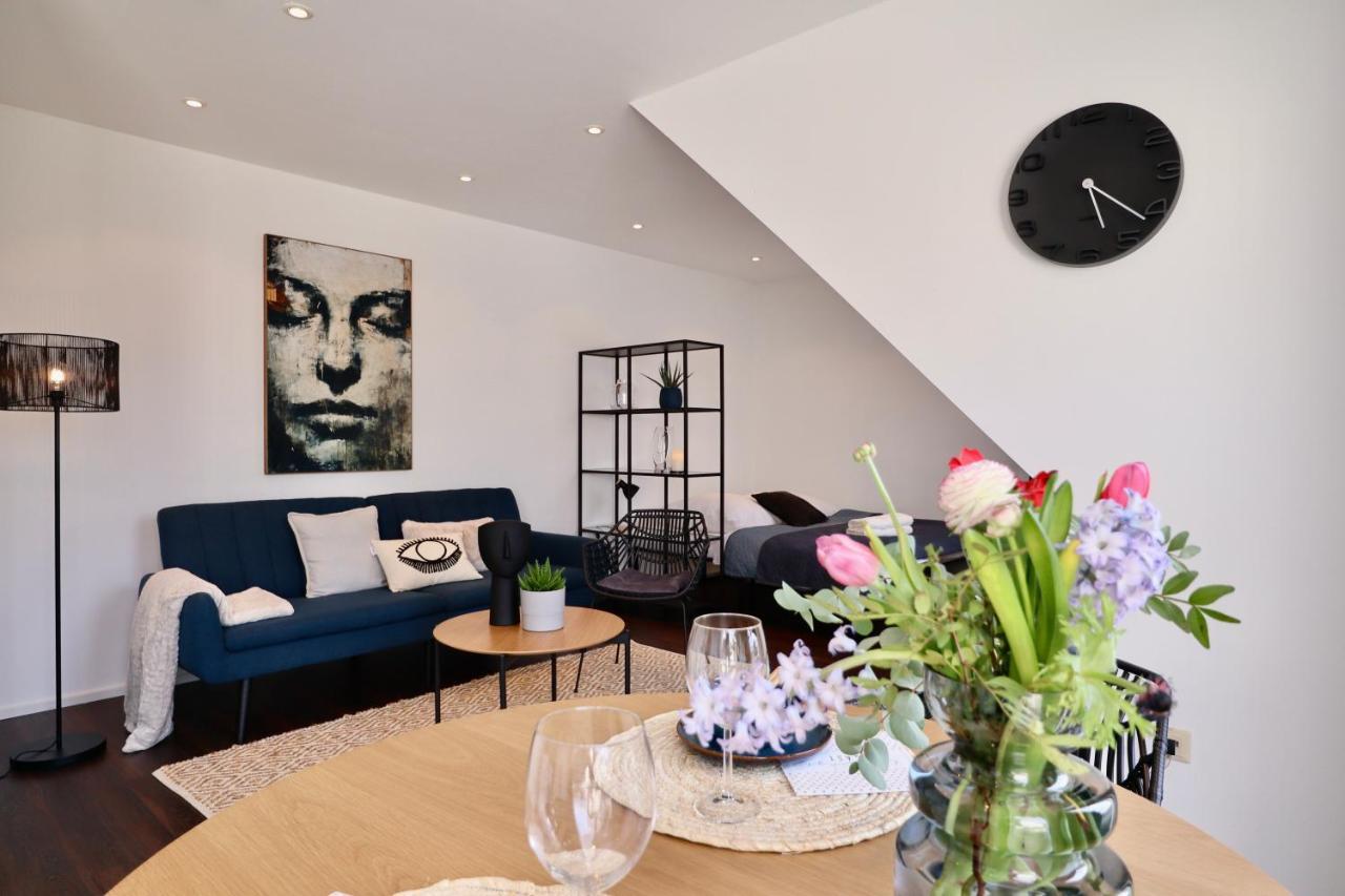 Sunset Apartment: Free Parking + Balcony + Netflix Essen Luaran gambar